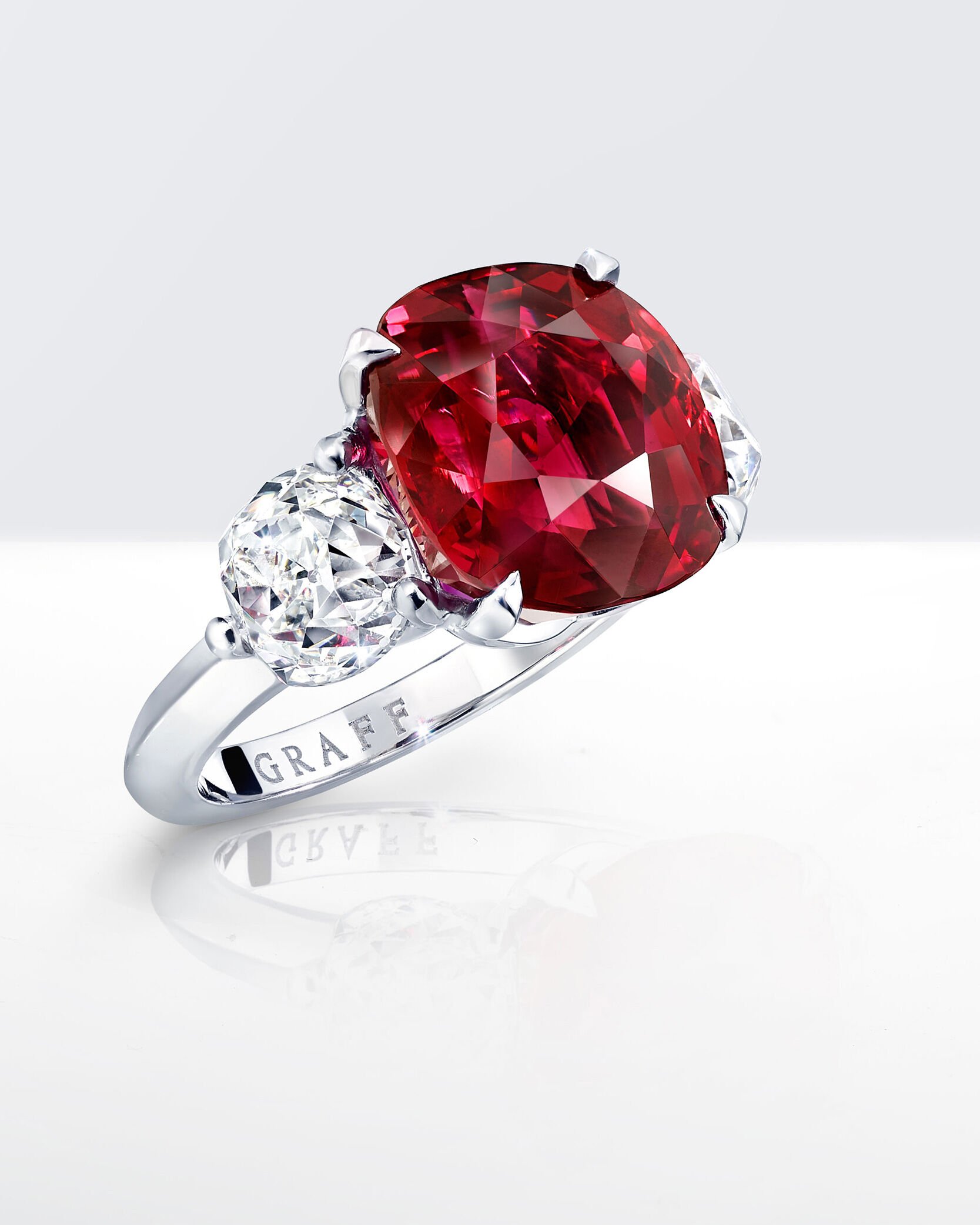 Graff High Jewellery Ruby Ring