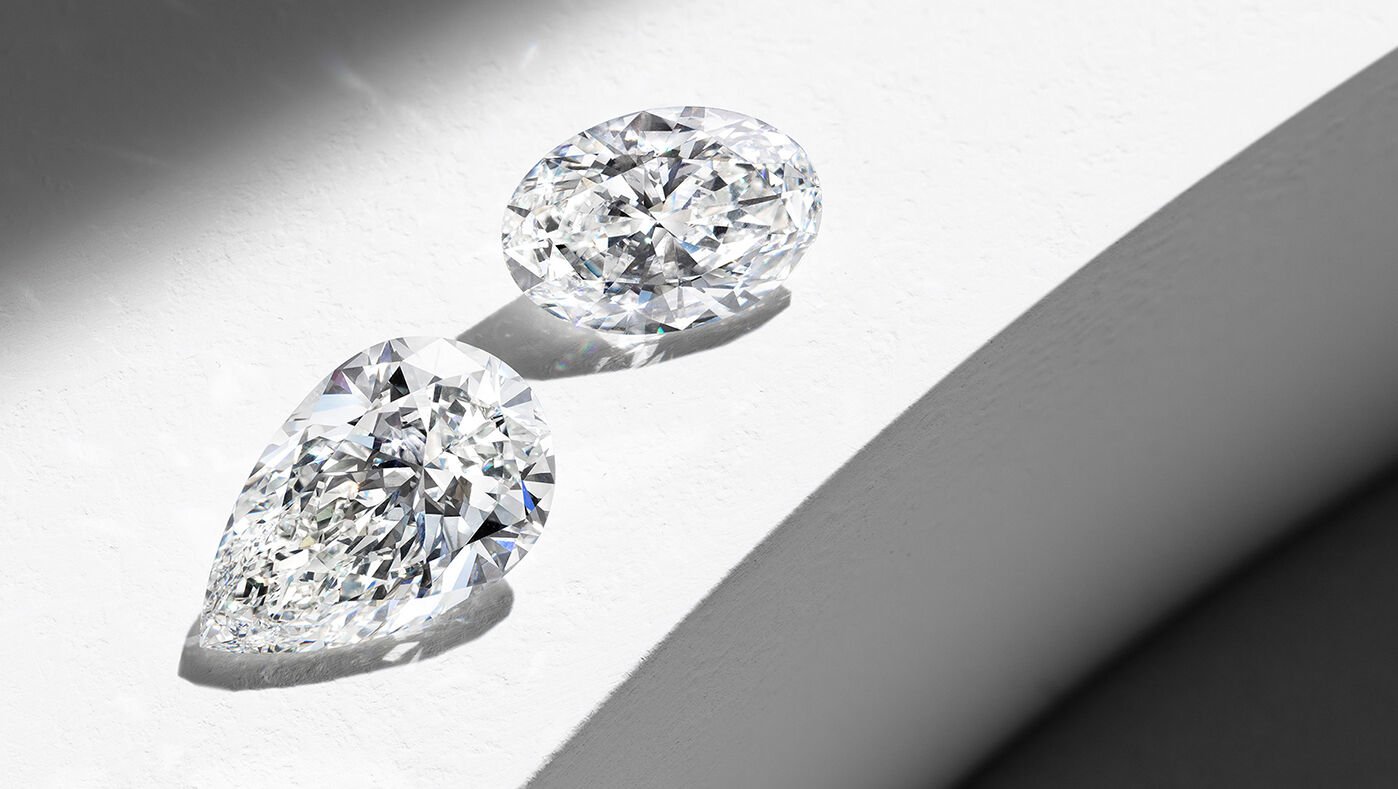 Bridal Guides - image shows Graff diamond pear shape engagement ring