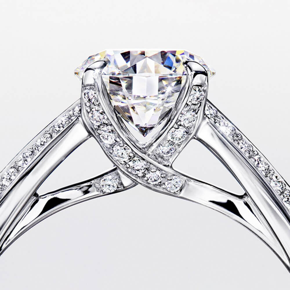Legacy Round Diamond Engagement Ring from the Graff bridal collection