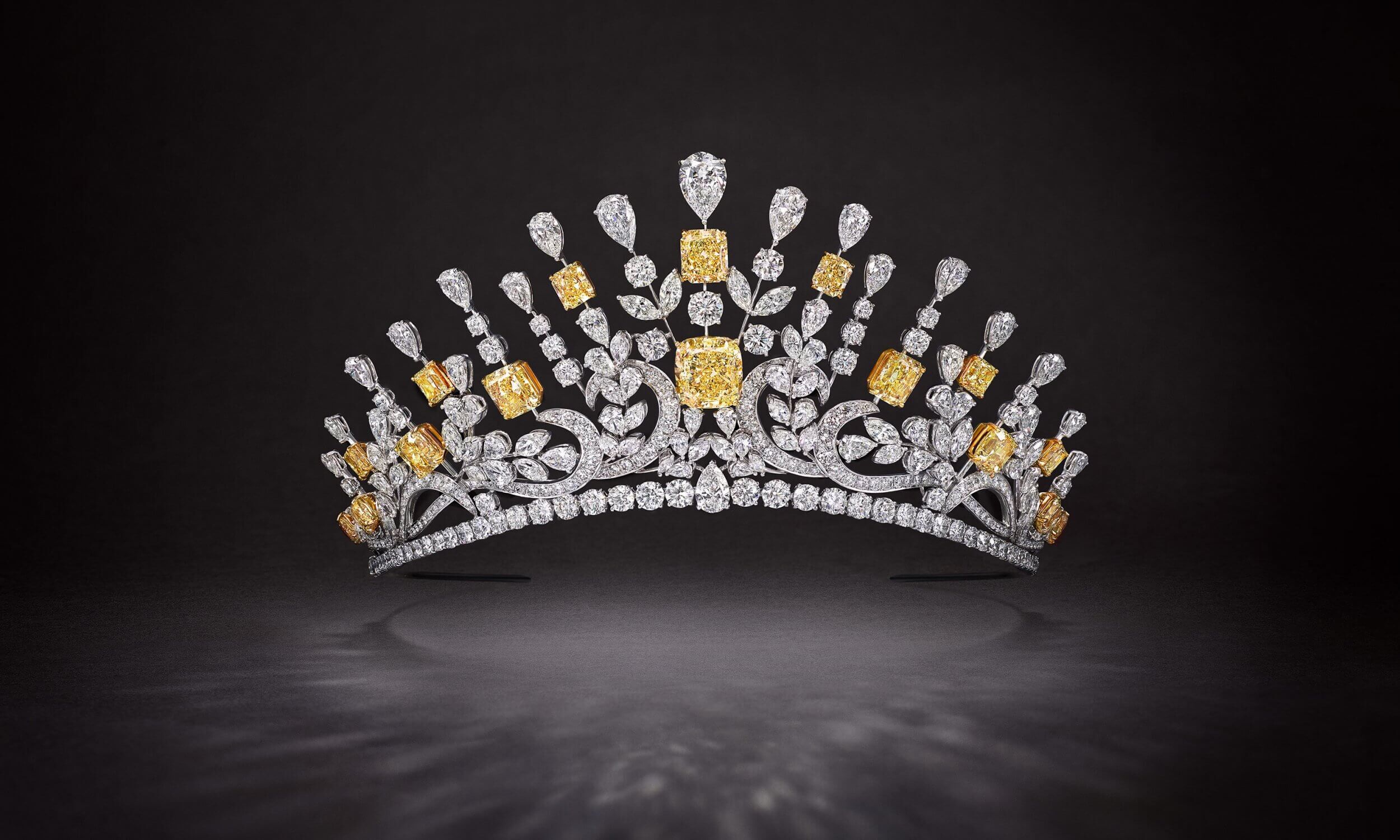 Graff 177.6 ct yellow and white diamond tiara