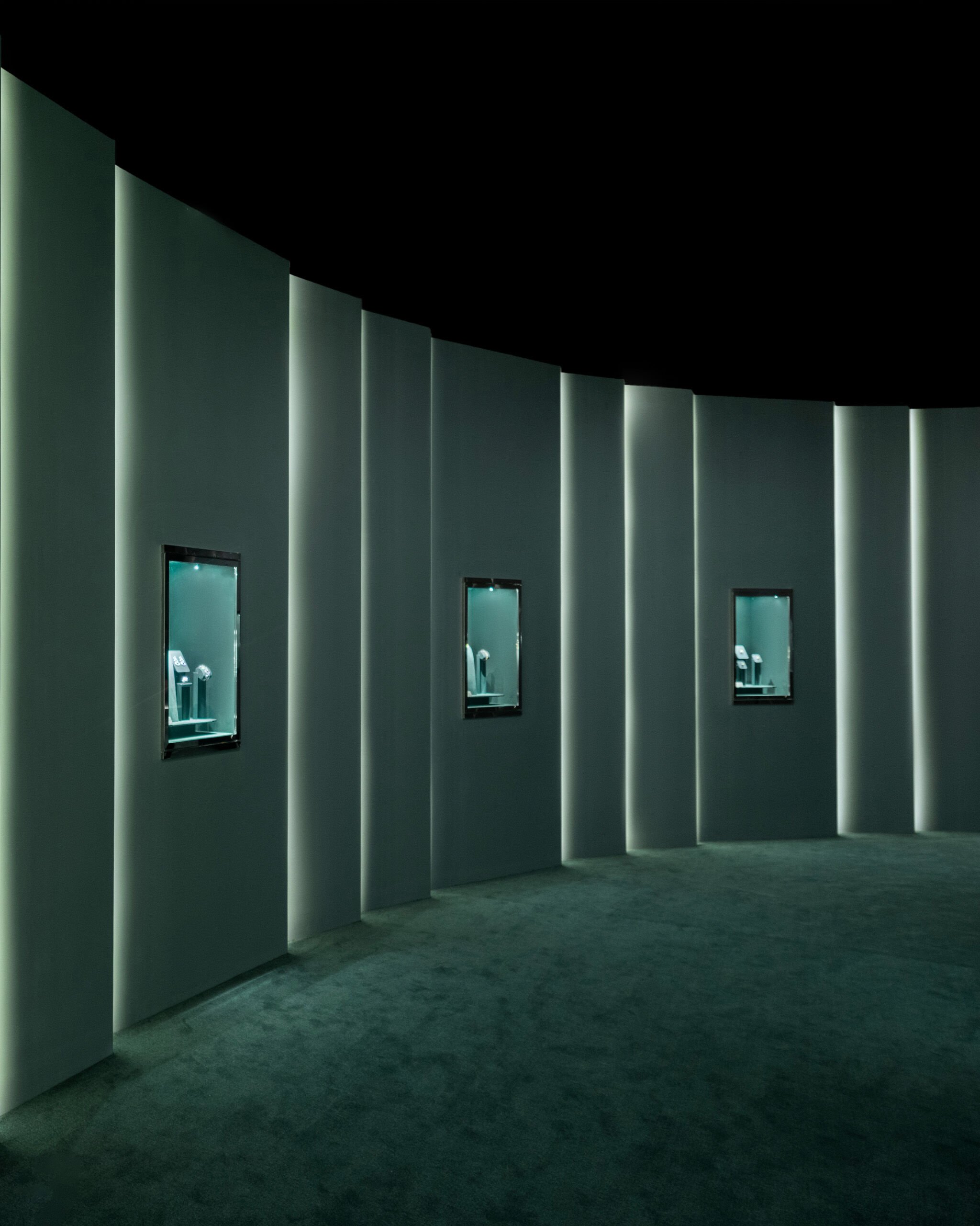 Engagement Rings - image shows Graff Emerald Cut and Round Diamond Engagement Rings