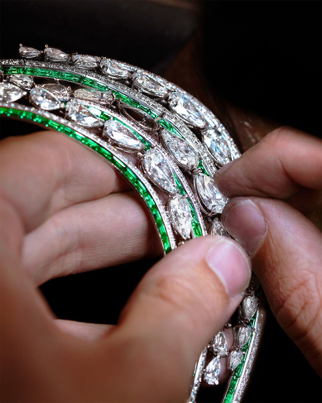 Image of Graff High Jewellery Diamond and Emerald necklace being created in Graff workshop
