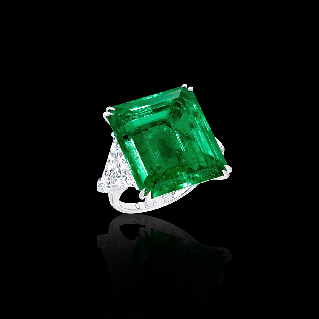 Image shows Graff Emerald and White Diamond High Jewellery bangle
