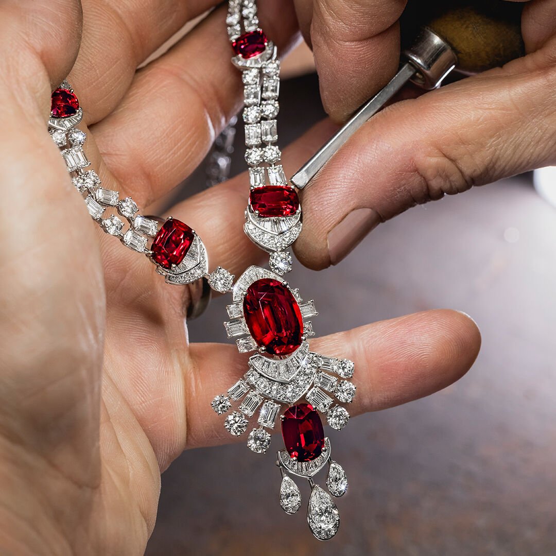 Image of Ruby High Jewellery necklace being finished in Graff workshop