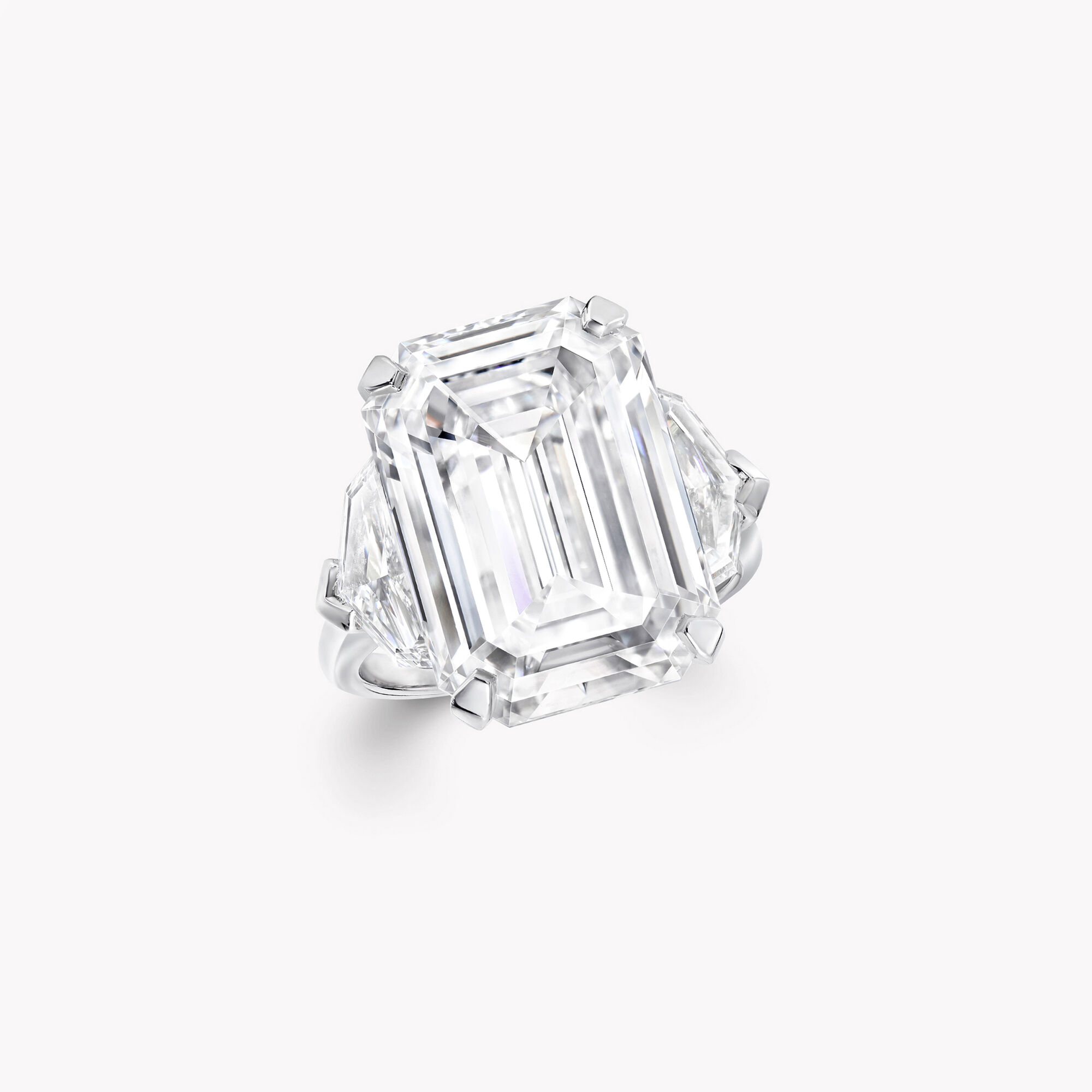 13.20 carat D Flawless emerald cut diamond high jewellery ring, cut and