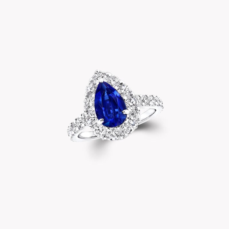 Icon梨形蓝宝石和钻石订婚戒指