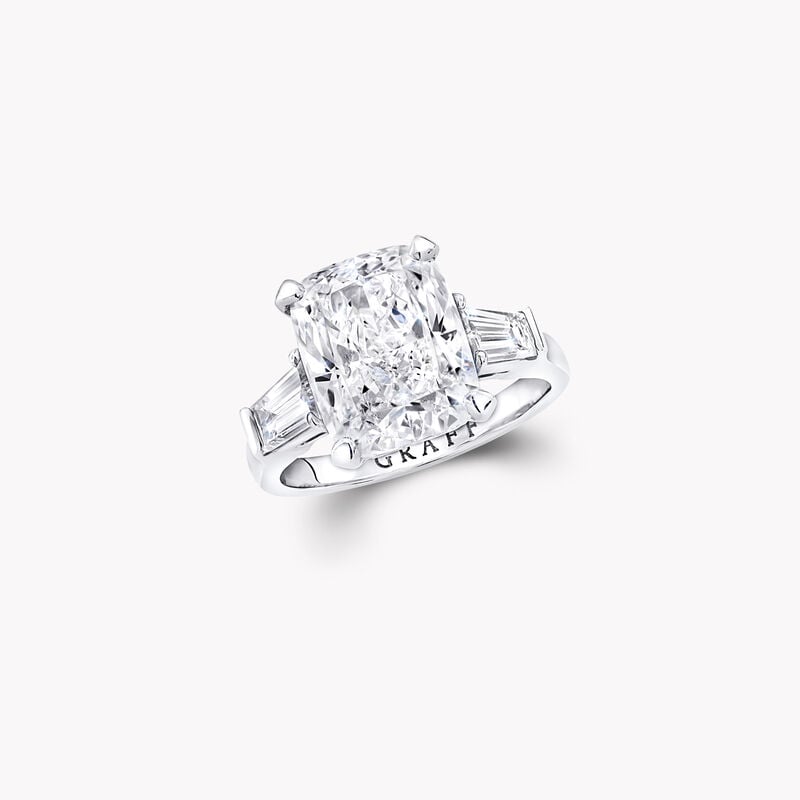 Cushion Cut Diamond High Jewellery Ring