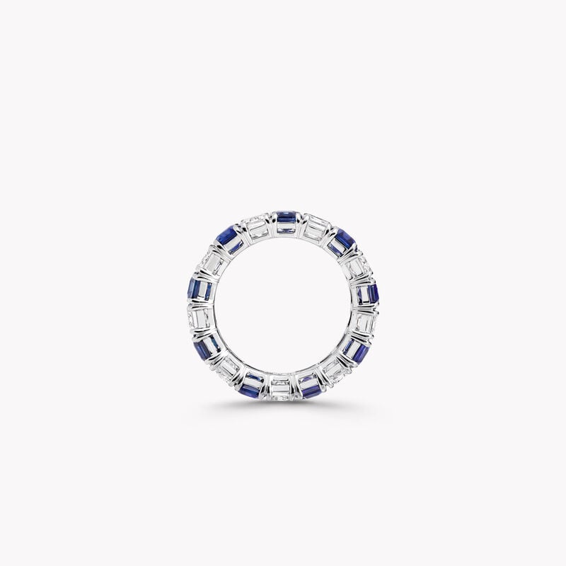 Alliance en saphirs et diamants taille &eacute;meraude
