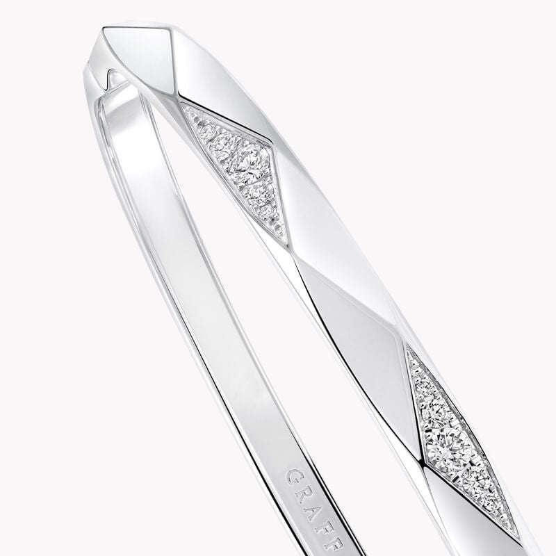 Laurence Graff Signature Pav&eacute; Diamond Bangle