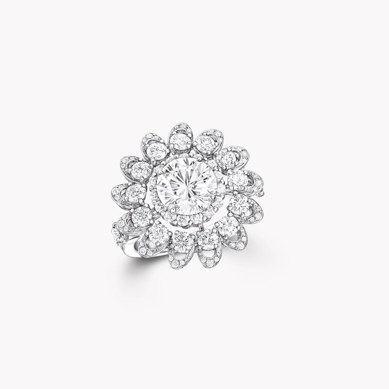 Bague classique en diamants sertis en pav&eacute; Le Portail Graff