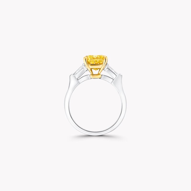 Bague de fian&ccedil;ailles en diamants jaunes taille &eacute;meraude Promise