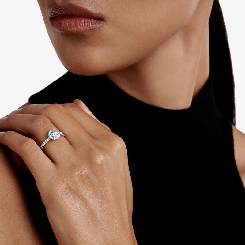 Icon Round Diamond Engagement Ring