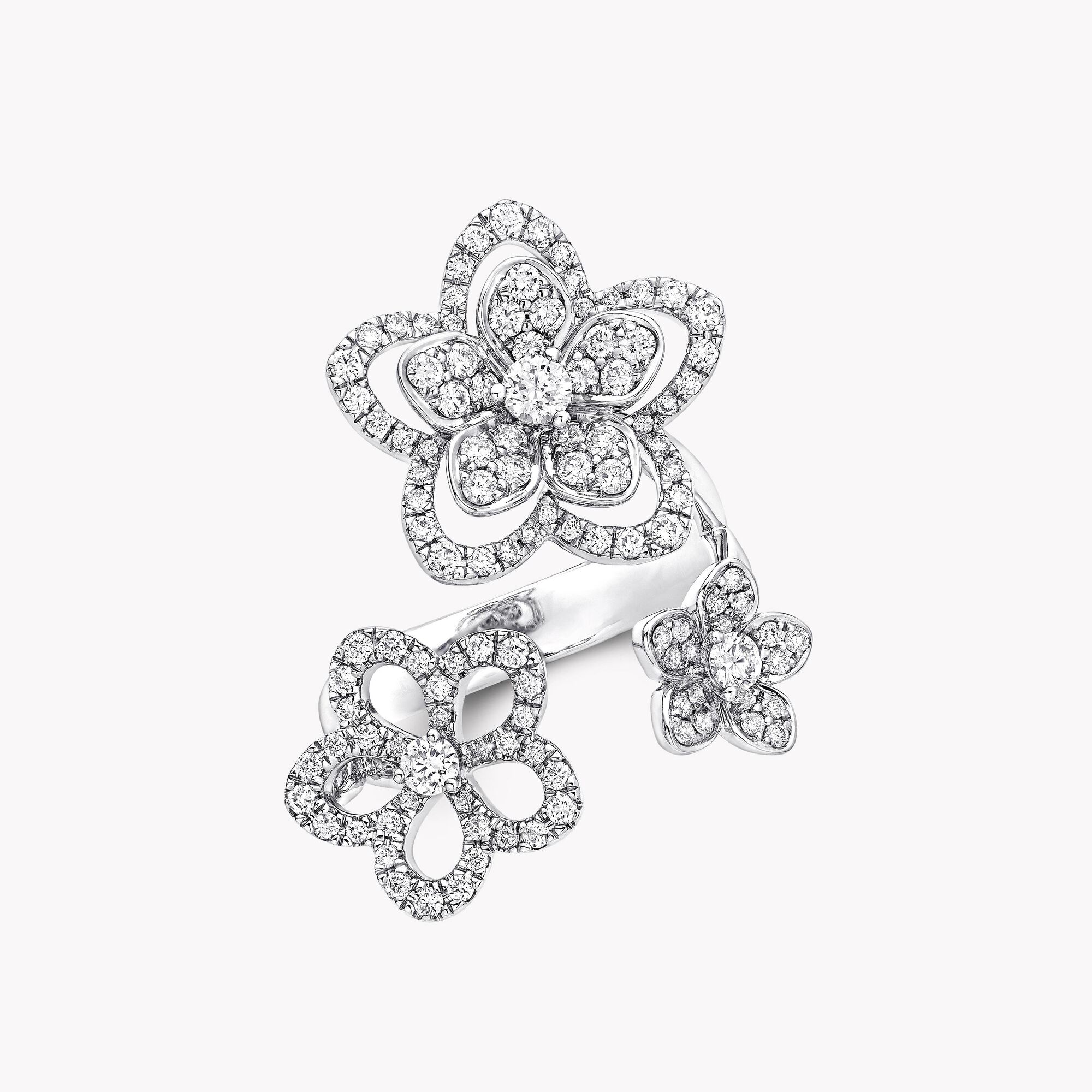 Wild Flower triple diamond ring, Diamond | Graff