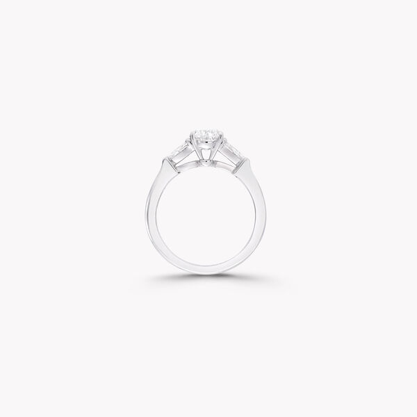 Promise橢圓形鑽石訂婚戒指, , hi-res
