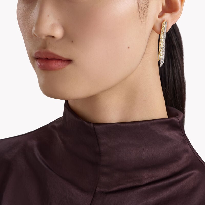 أقراط لورانس جراف المميزة ذات السلسلة المزدوجة