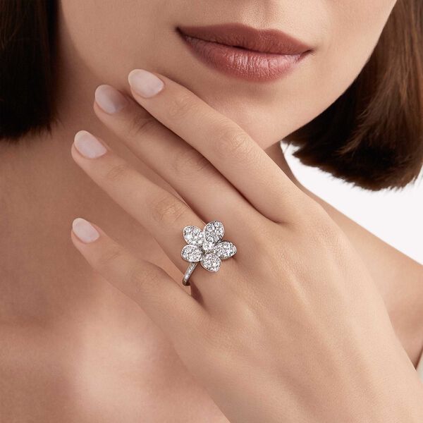 Wild Flower Large Pavé Diamond Ring, , hi-res