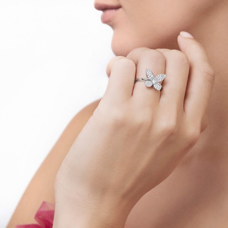 Pavé Butterfly Diamond Small Ring