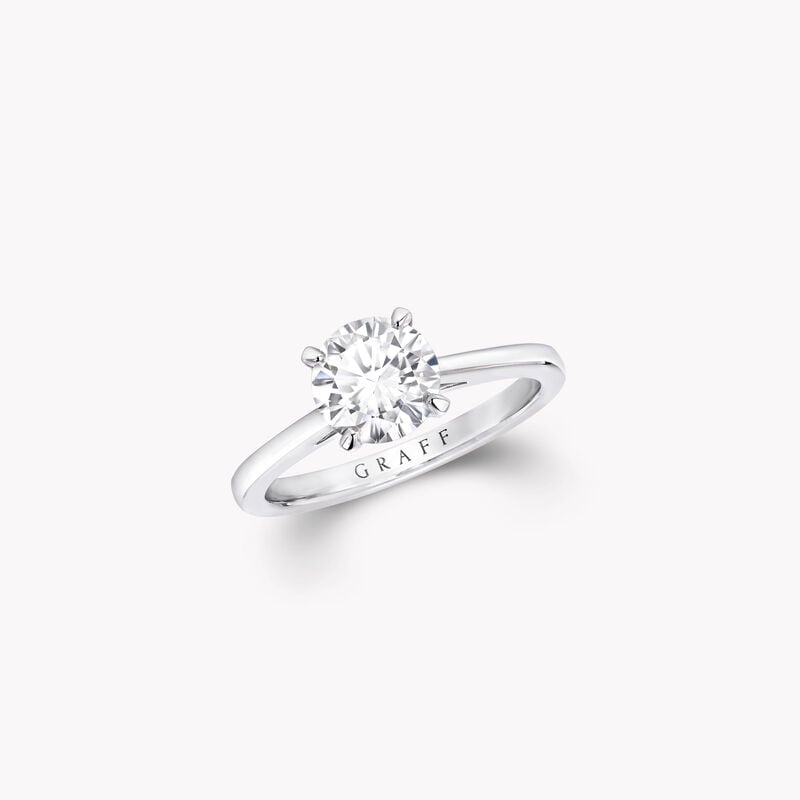 Paragon圆形钻石订婚戒指