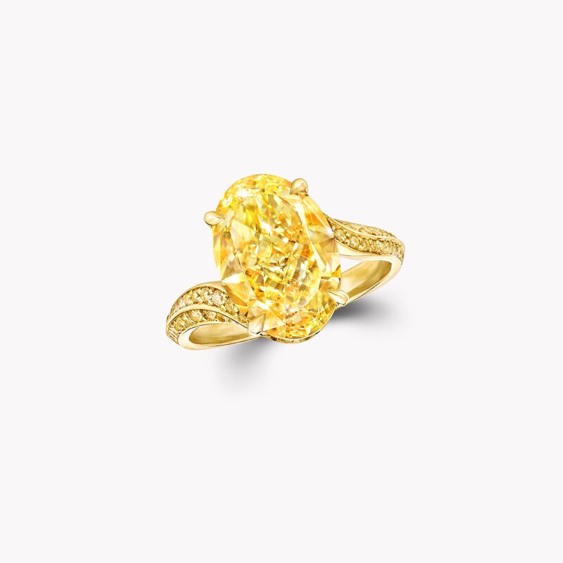 橢圓形黃鑽高級珠寶戒指