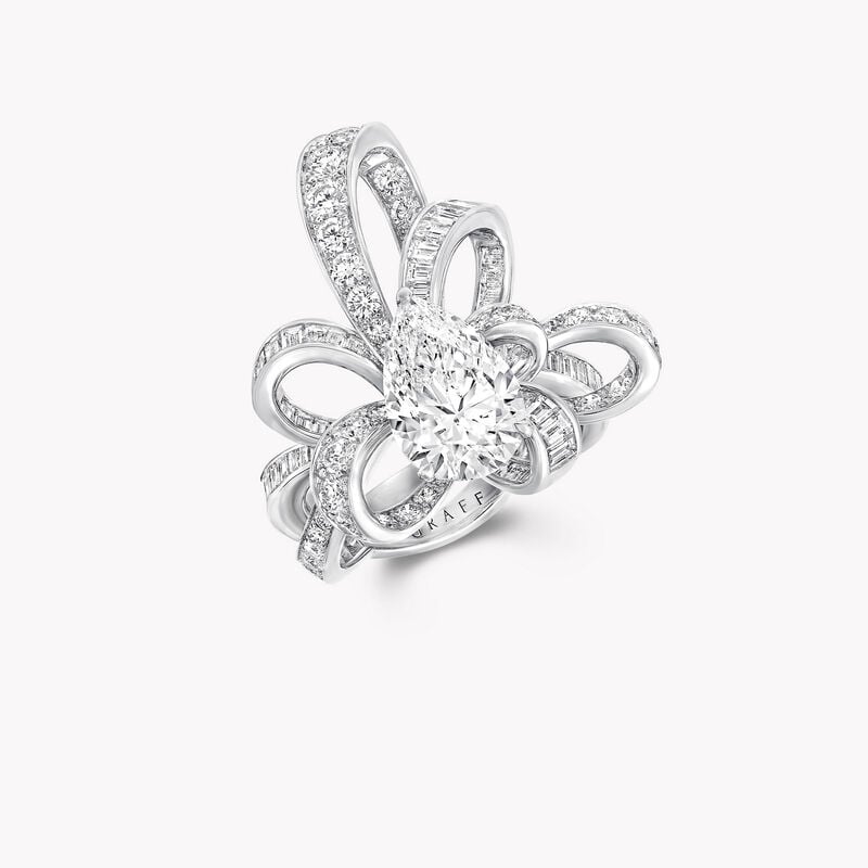 Tilda&rsquo;s Bow Pear Shape Diamond Ring