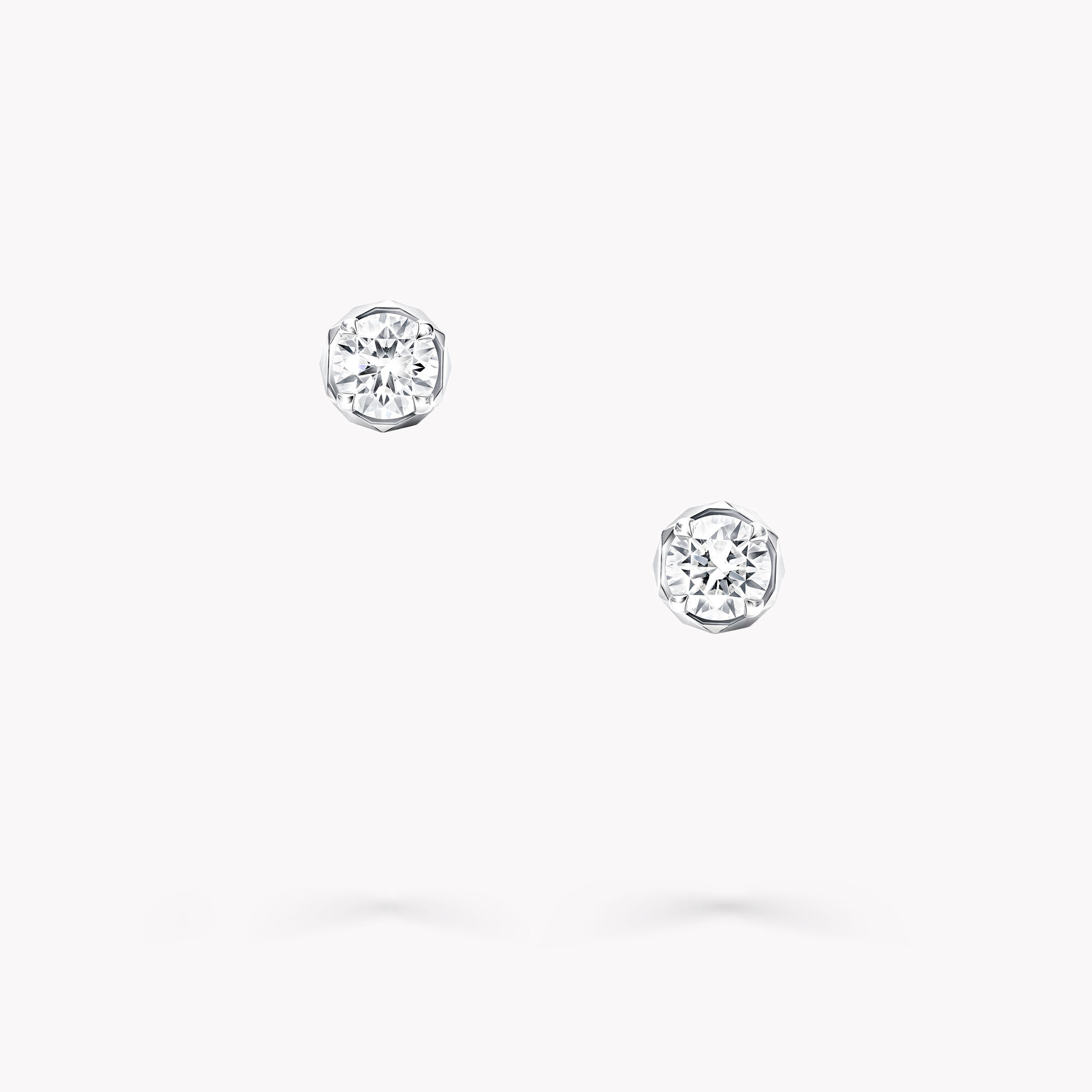 Laurence Graff Signature Diamond Stud Earrings — RGE1585