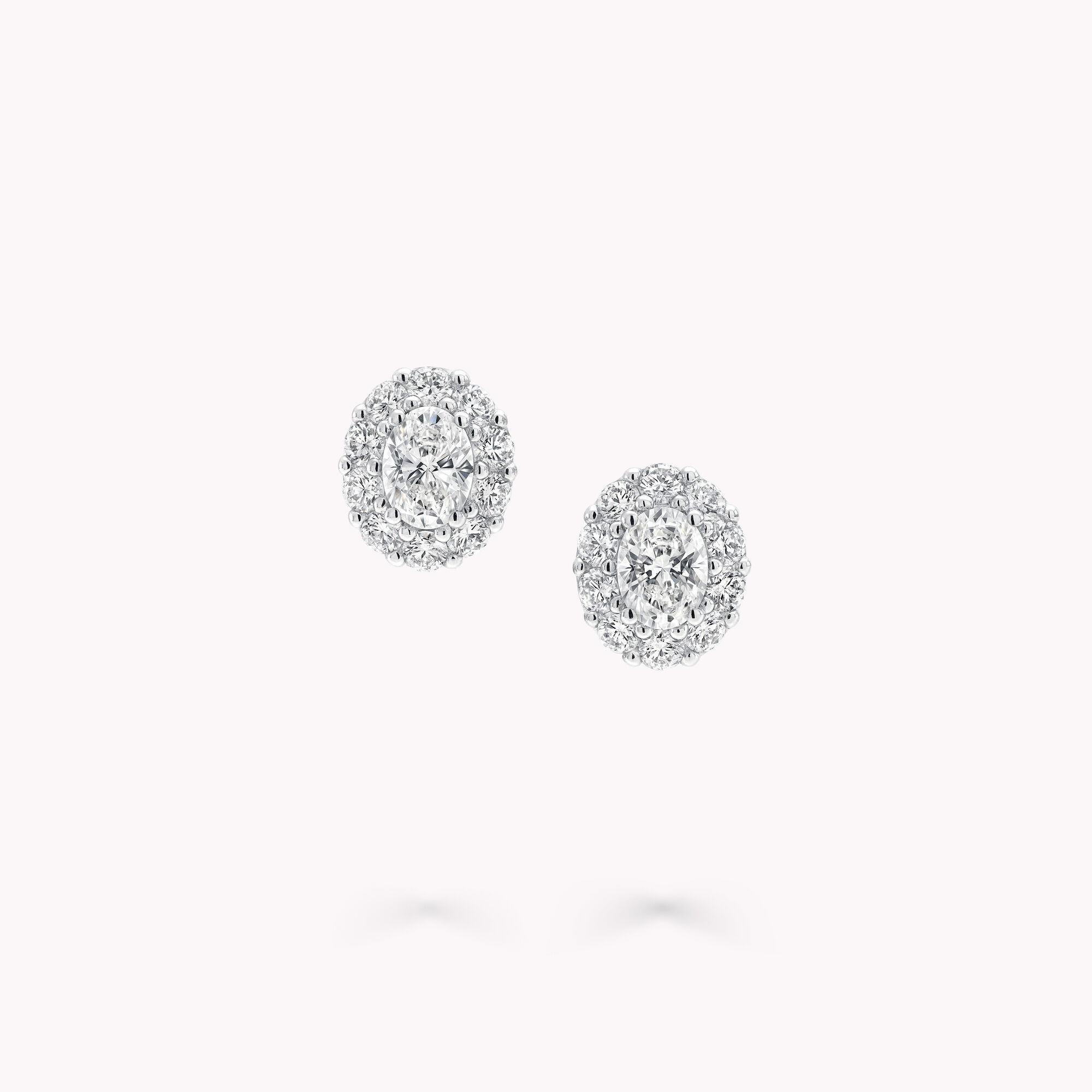 Icon Oval Diamond Stud Earrings