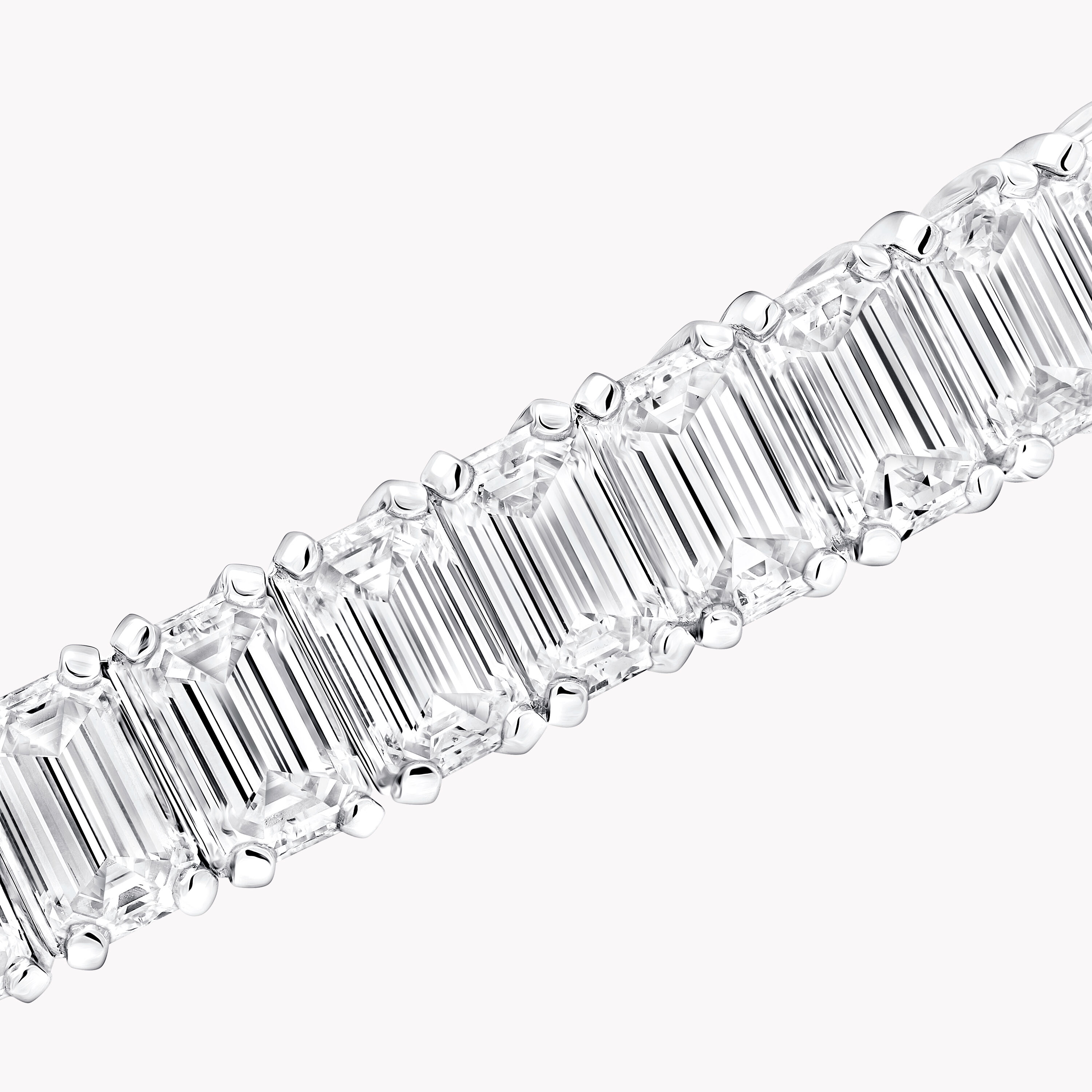 スリム エメラルドカット ダイヤモンド ブレスレット, White Gold - Graff