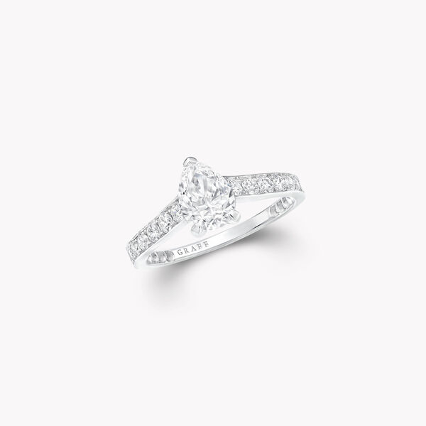 Flame梨形鑽石訂婚戒指, , hi-res
