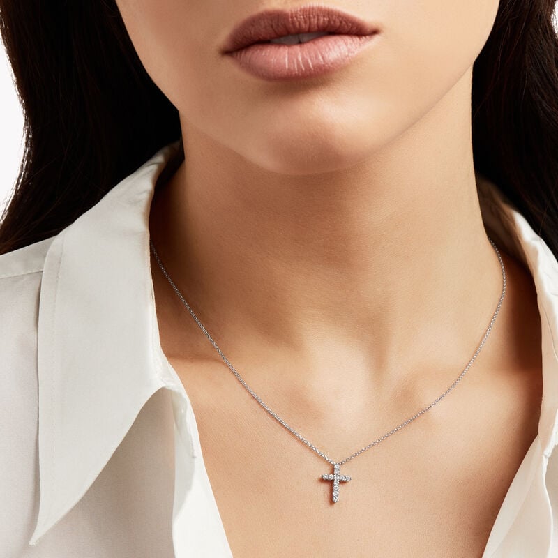 Round Diamond Cross Petite Pendant