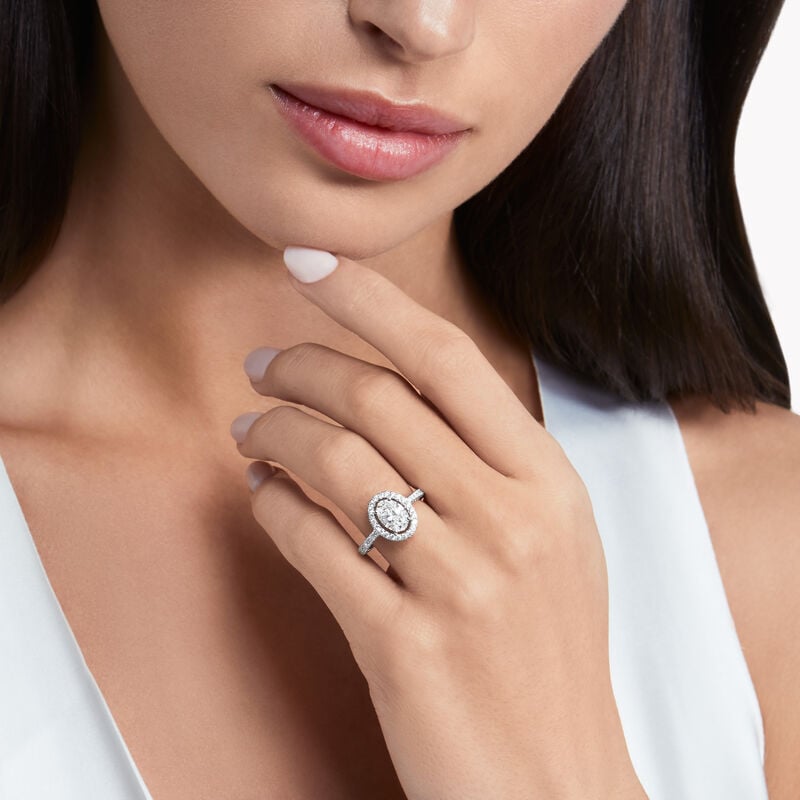Bague de fian&ccedil;ailles ovale en diamants Constellation