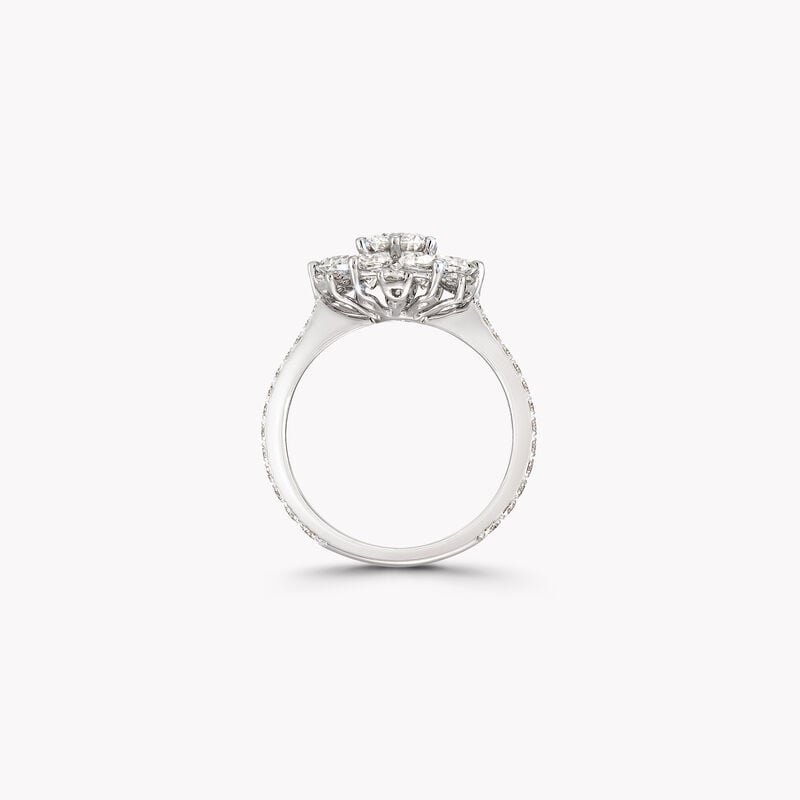 Round Diamond Cluster Ring