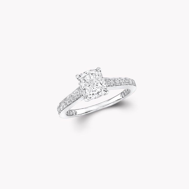 Bague en diamants taille coussin