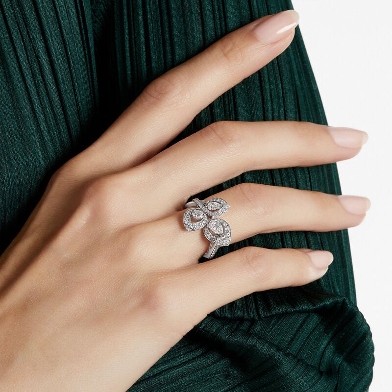 Bague en grappe de diamants Peony