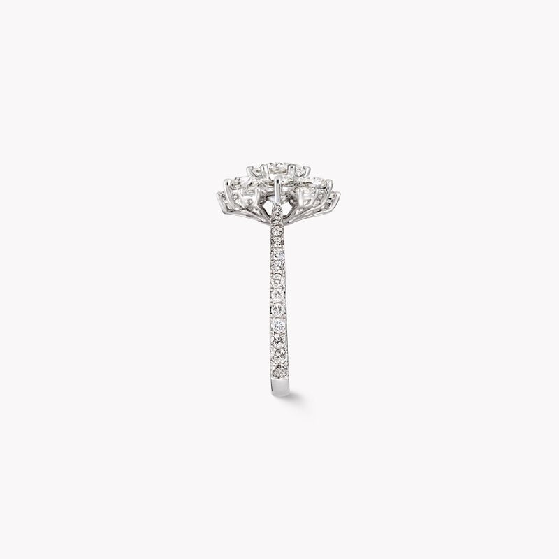 Round Diamond Cluster Ring