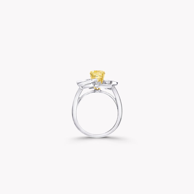 خاتم "ثريدز" المرصّع بالألماس الأصفر والأبيض