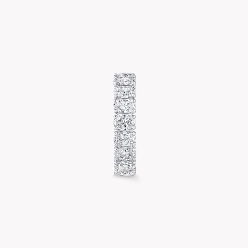 Shared Claw Oval Diamond Wedding Band