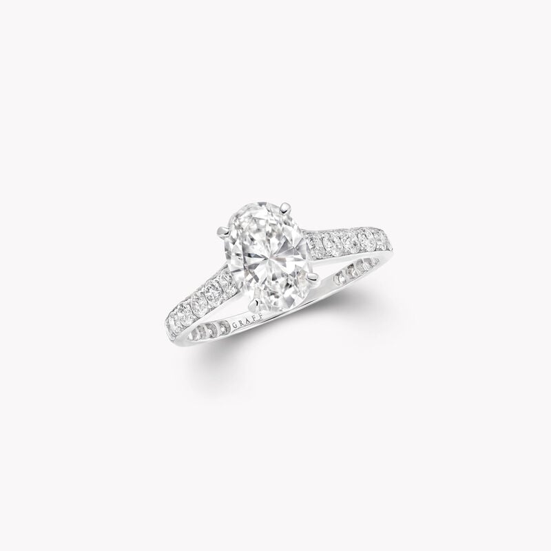 Bague de fian&ccedil;ailles ovale en diamants Flame