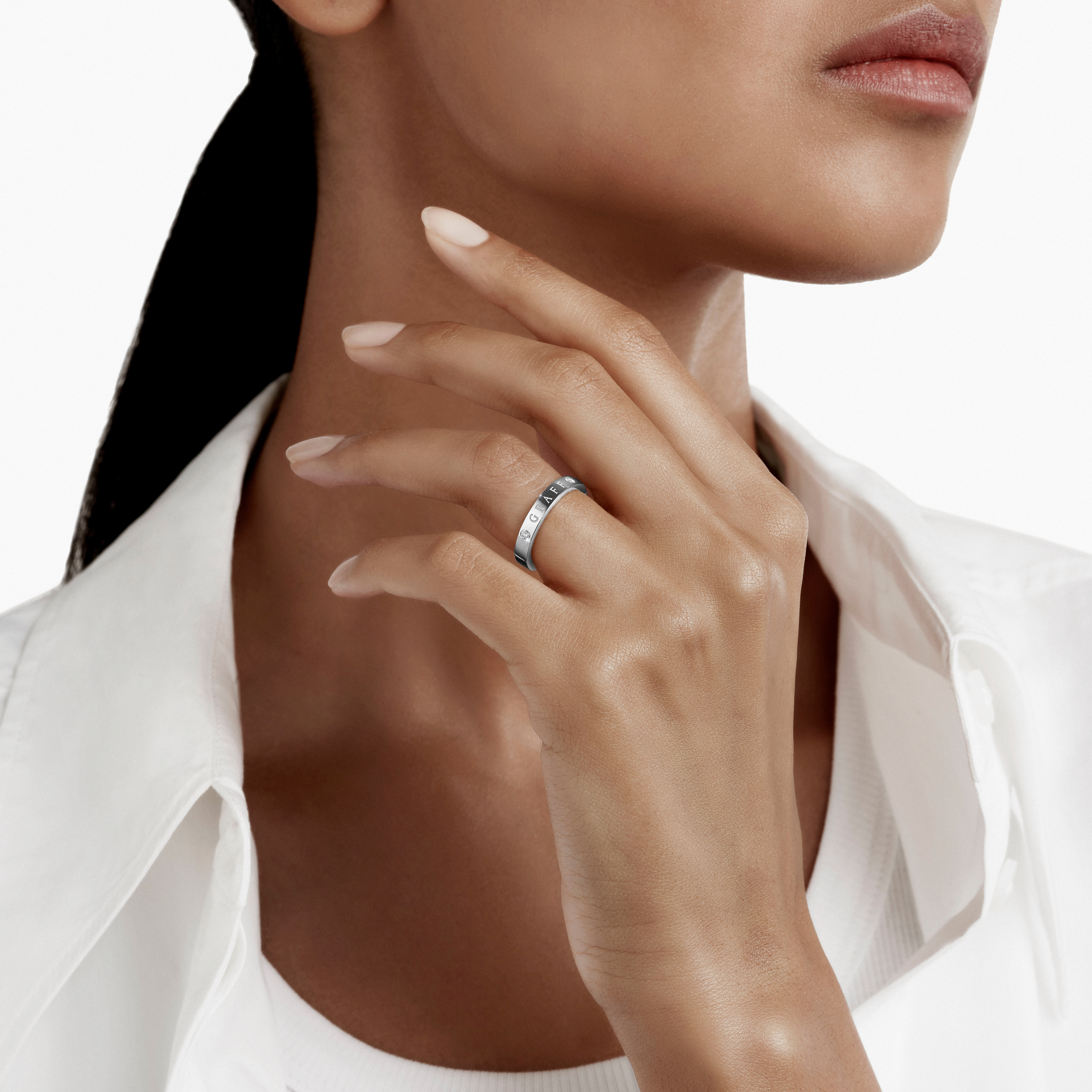 Graff Logo and D Shape Wedding Band Set, - Graff