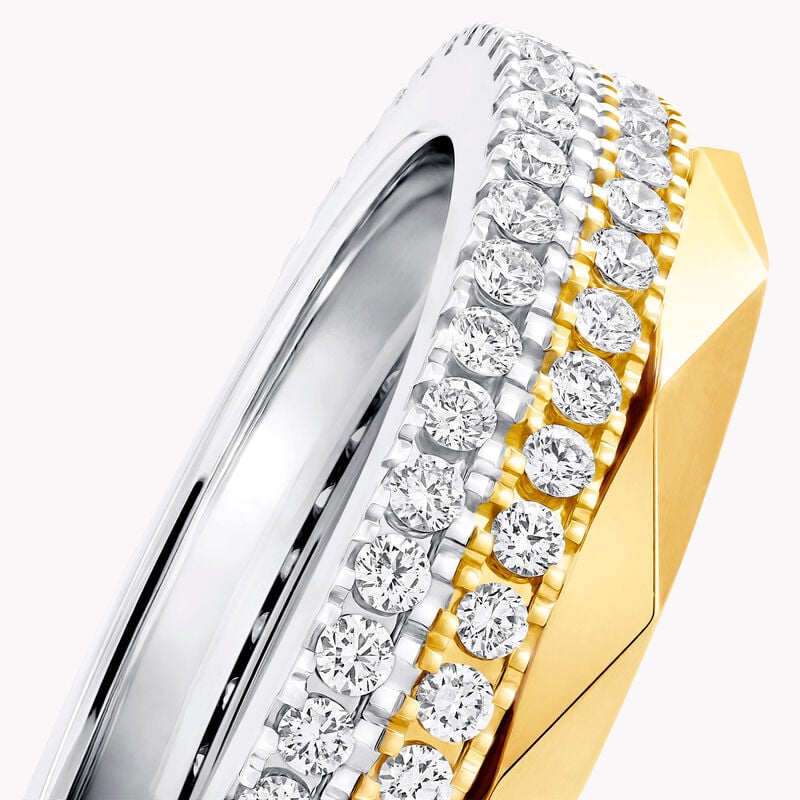 Laurence Graff Signature Three-Row Ring