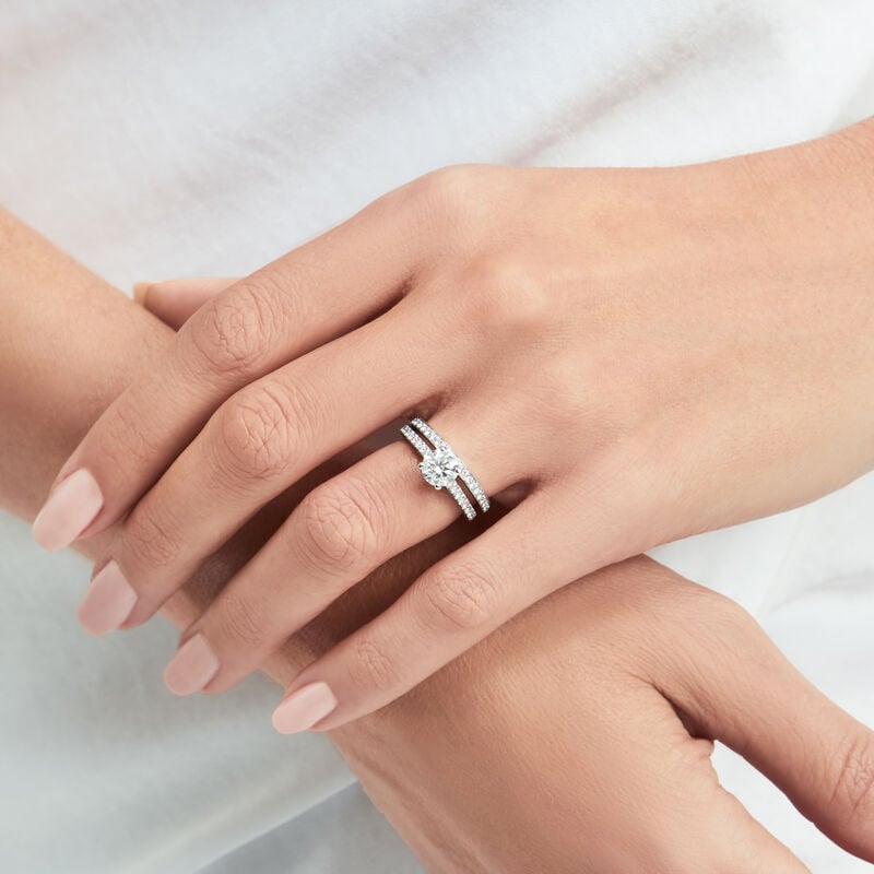 Bague de fian&ccedil;ailles ronde en diamants Flame