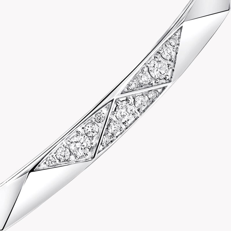 Laurence Graff Signature Faceted Diamond Bangle