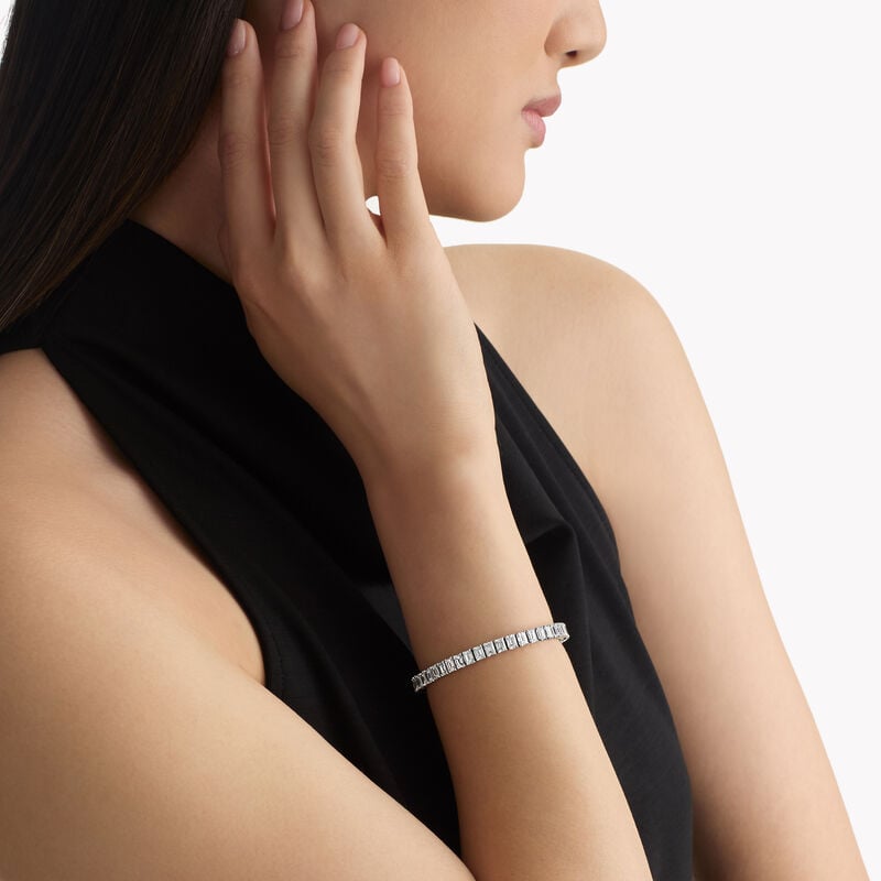 Slim Emerald Cut Diamond Bracelet