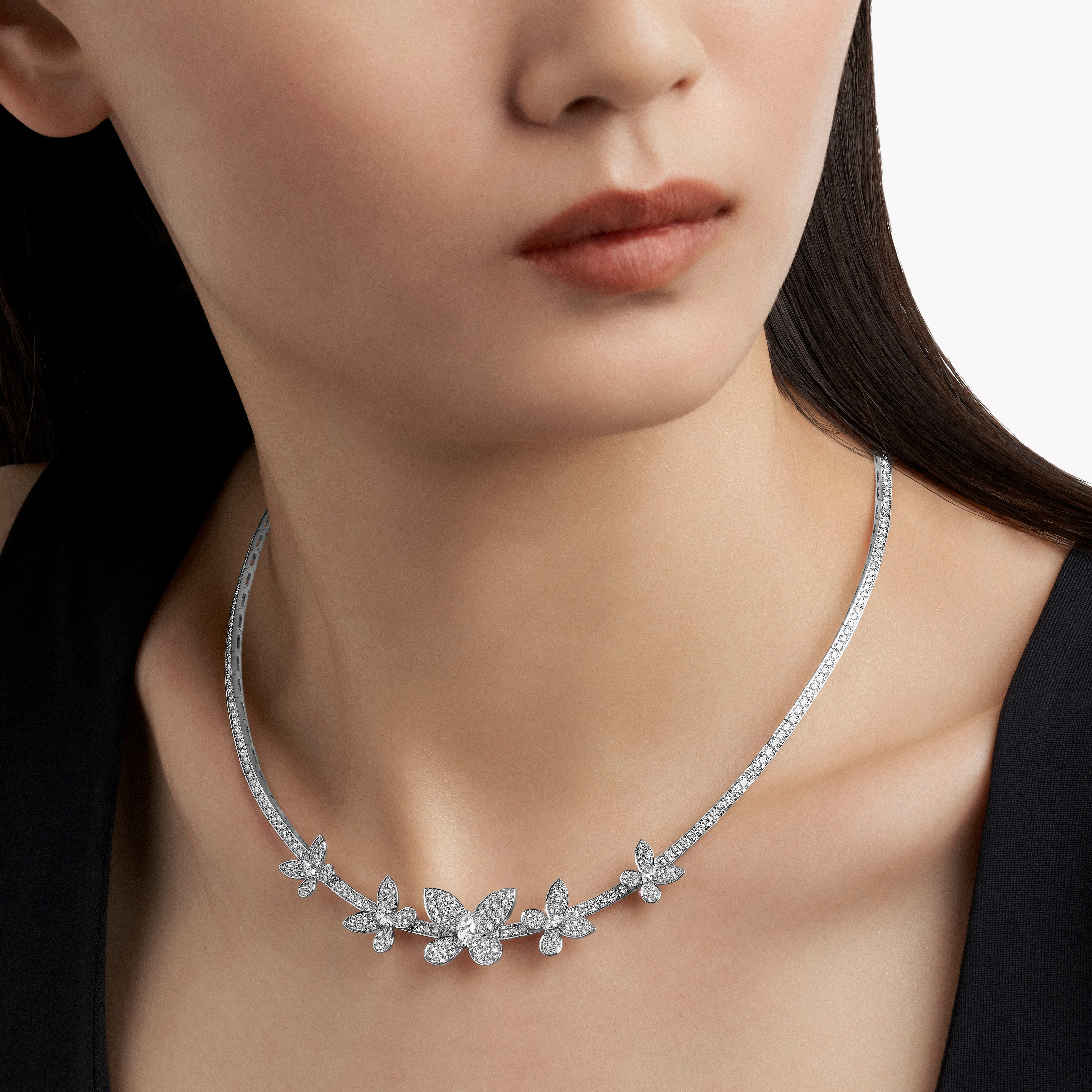 Pavé Butterfly Diamond Necklace, White Gold - Graff
