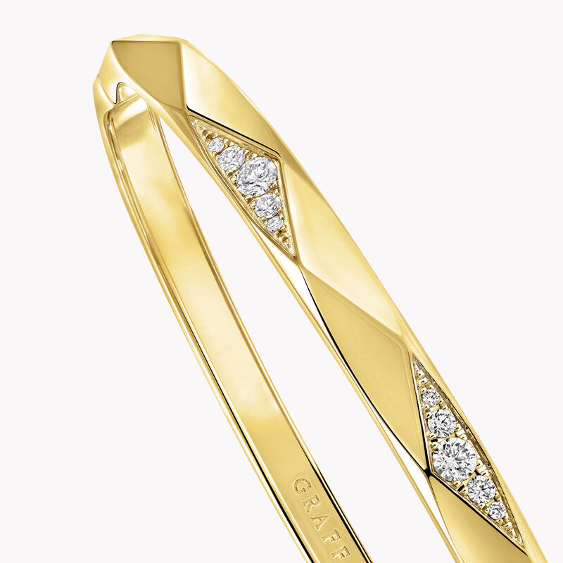 Laurence Graff Signature Pav&eacute; Diamond Bangle