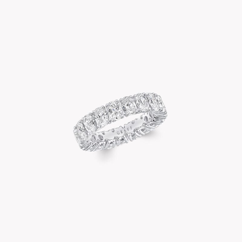 Shared Claw Oval Diamond Wedding Band