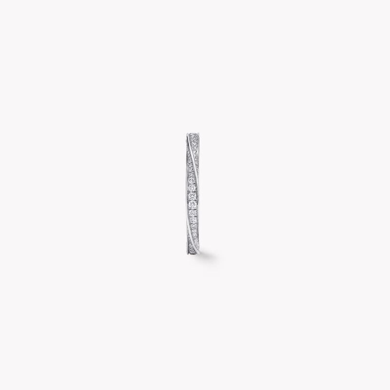 Spiral Pav&eacute; Diamond Band