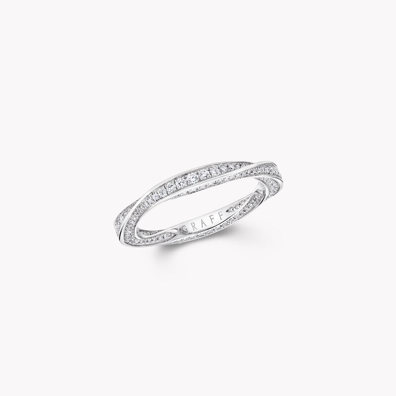 Spiral Pav&eacute; Diamond Band