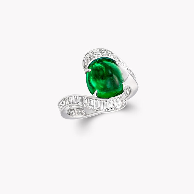 Cabochon Emerald and White Solitaire Diamond Ring