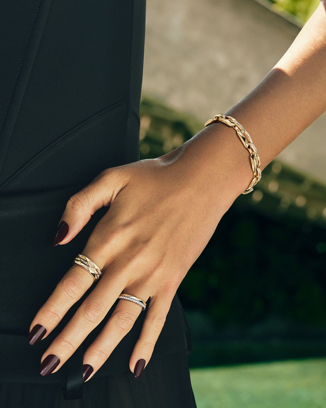 Image shows Laurence Graff Signature Diamond and Gold Band