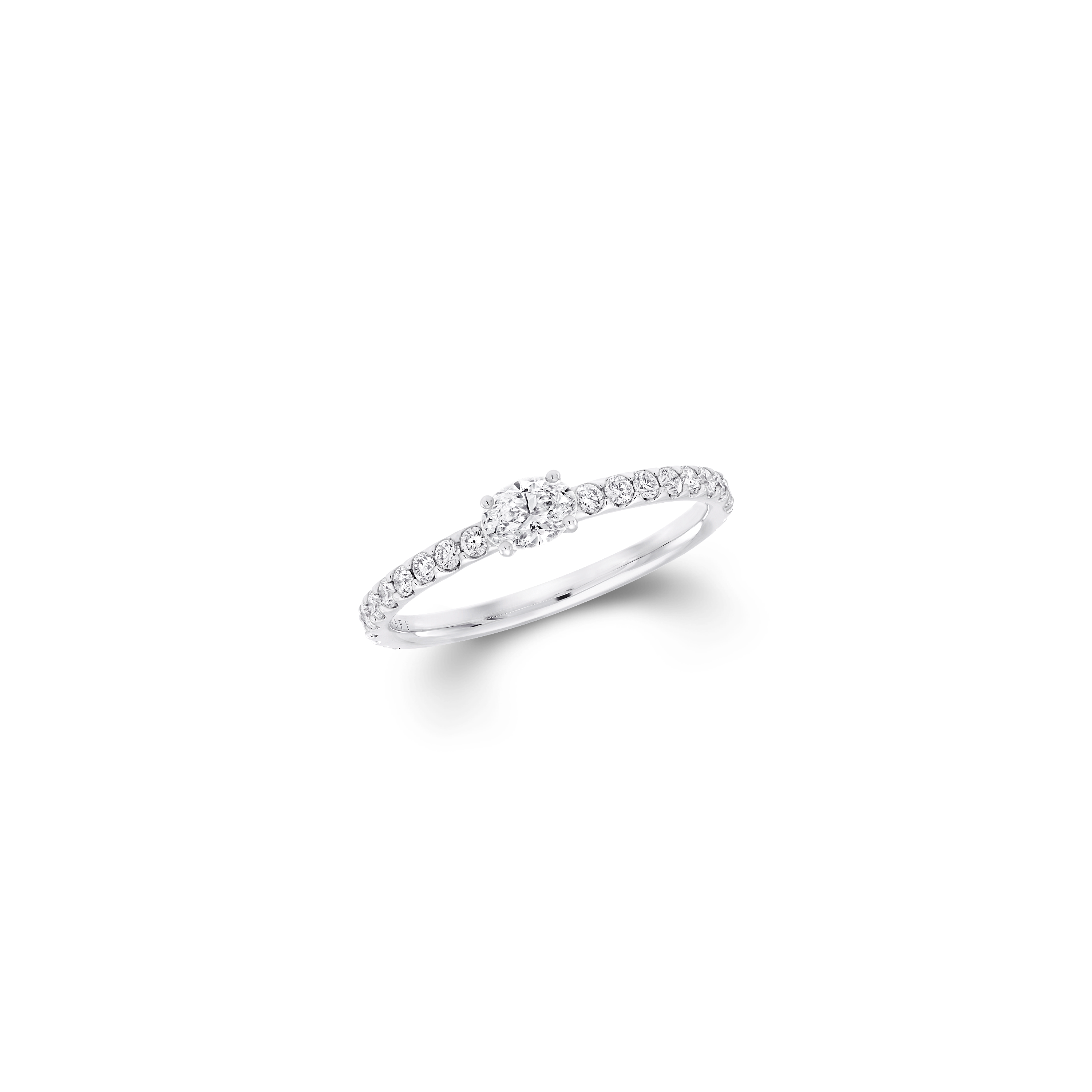 Foufou Horizontal Oval Diamond Ring